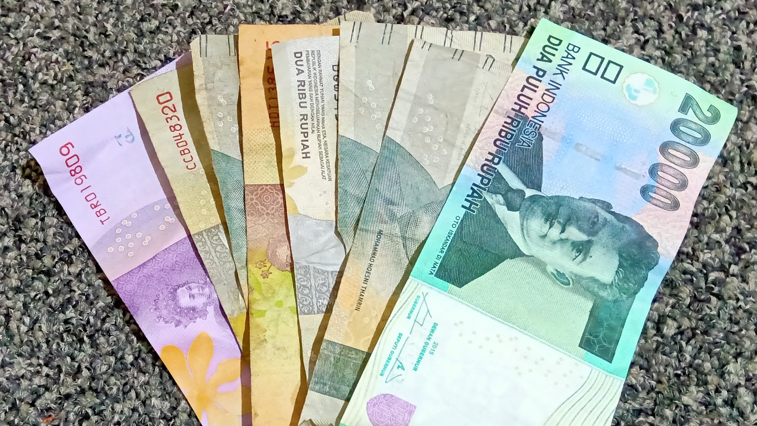 Rupiah Rebound ke Rp17.912, Tinggalkan Zona Rp18.000: PDB 5,29% dan Damai Iran-AS Jadi Katalis